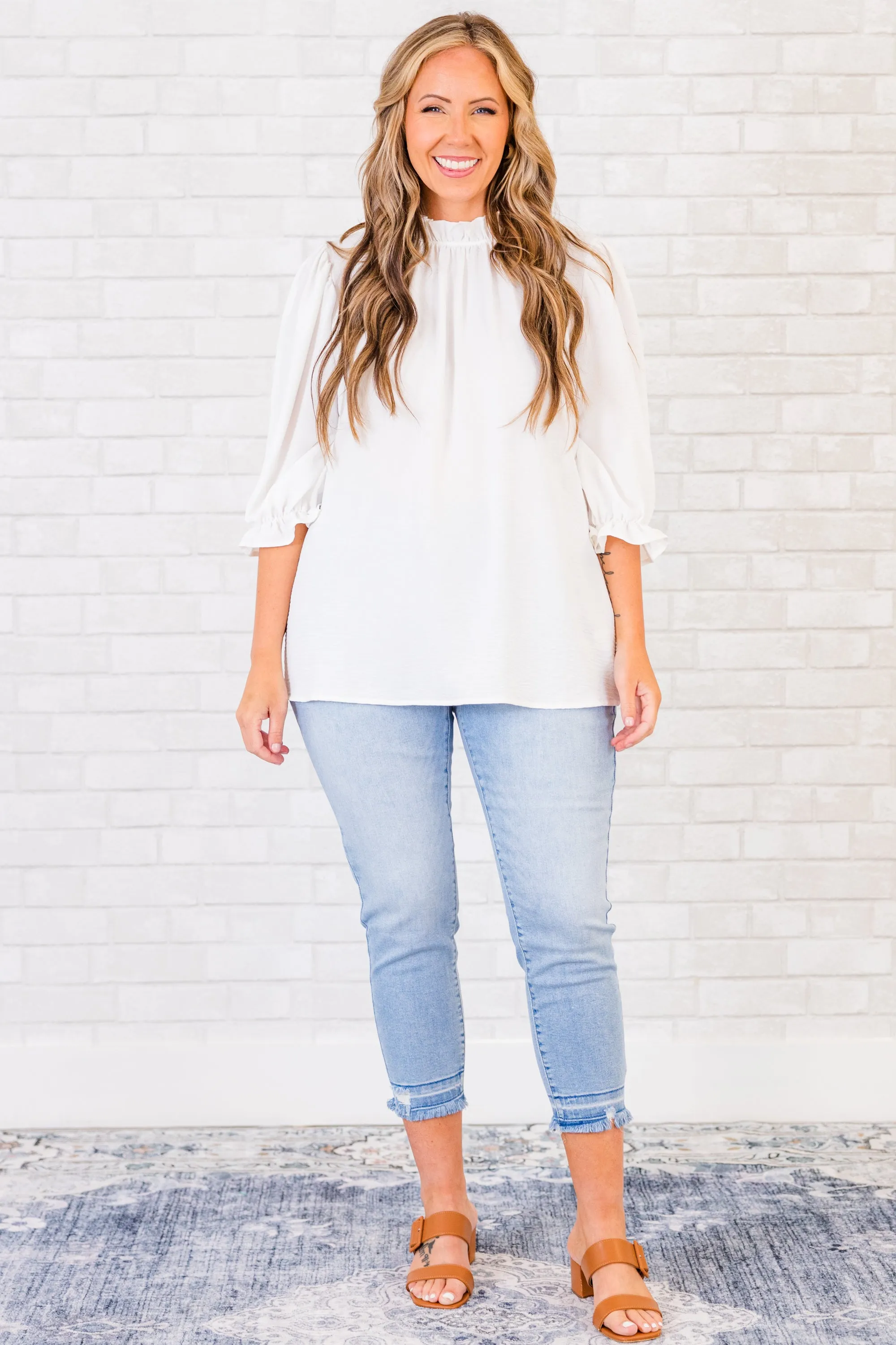 Perfect Weekend Capris, Light Wash