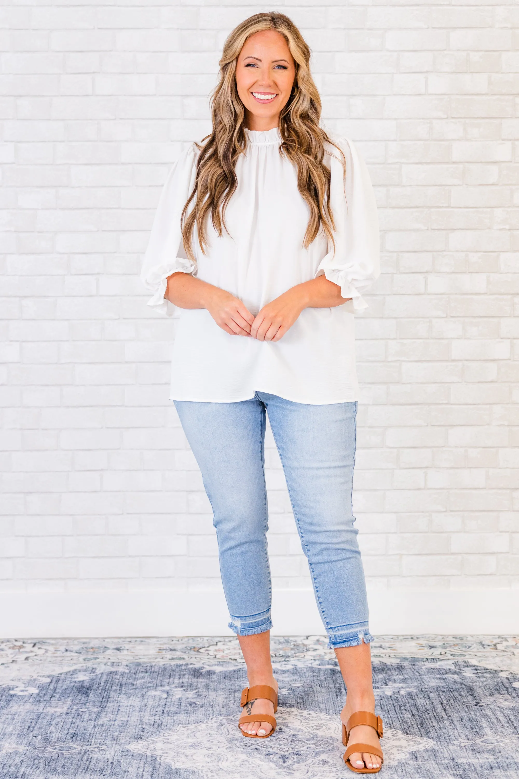Perfect Weekend Capris, Light Wash