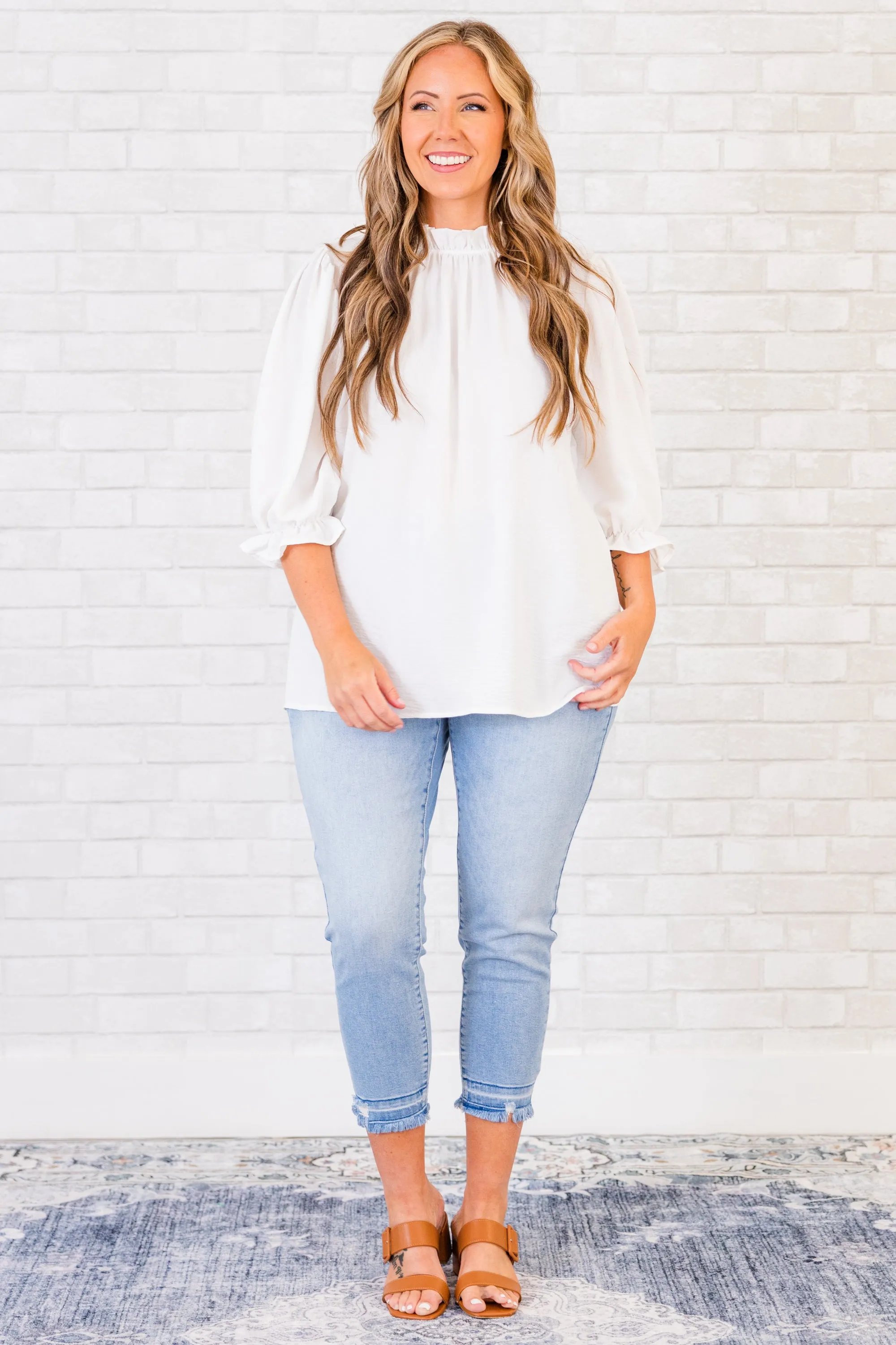 Perfect Weekend Capris, Light Wash