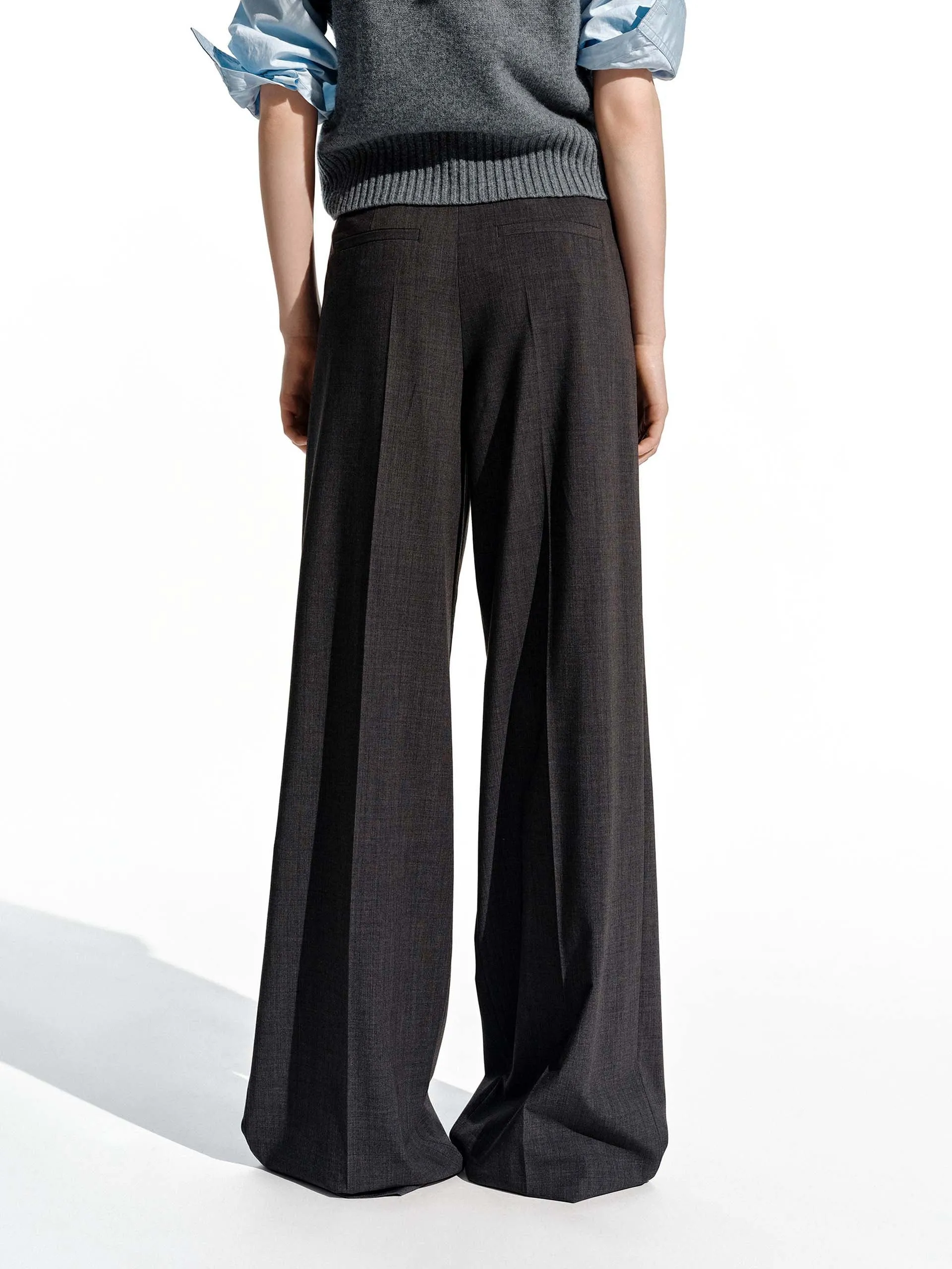 Relaxed Wide Leg Trousers