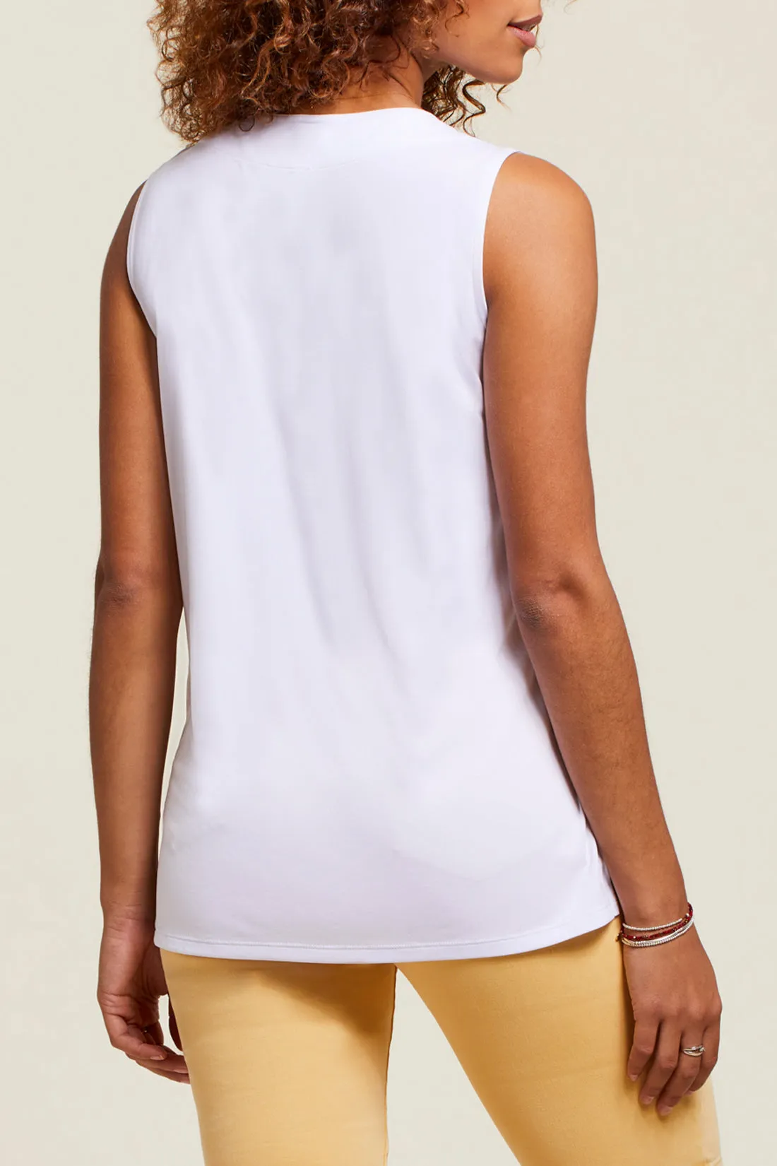 TR1291o Sleeveless V-Neck Top W/Pleat