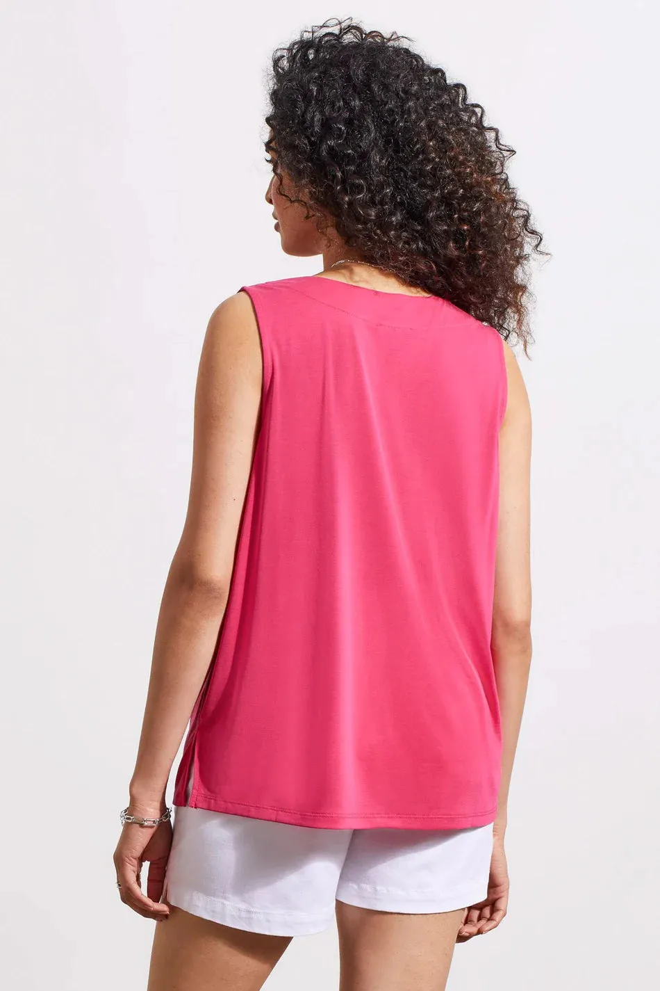 TR1291o Sleeveless V-Neck Top W/Pleat