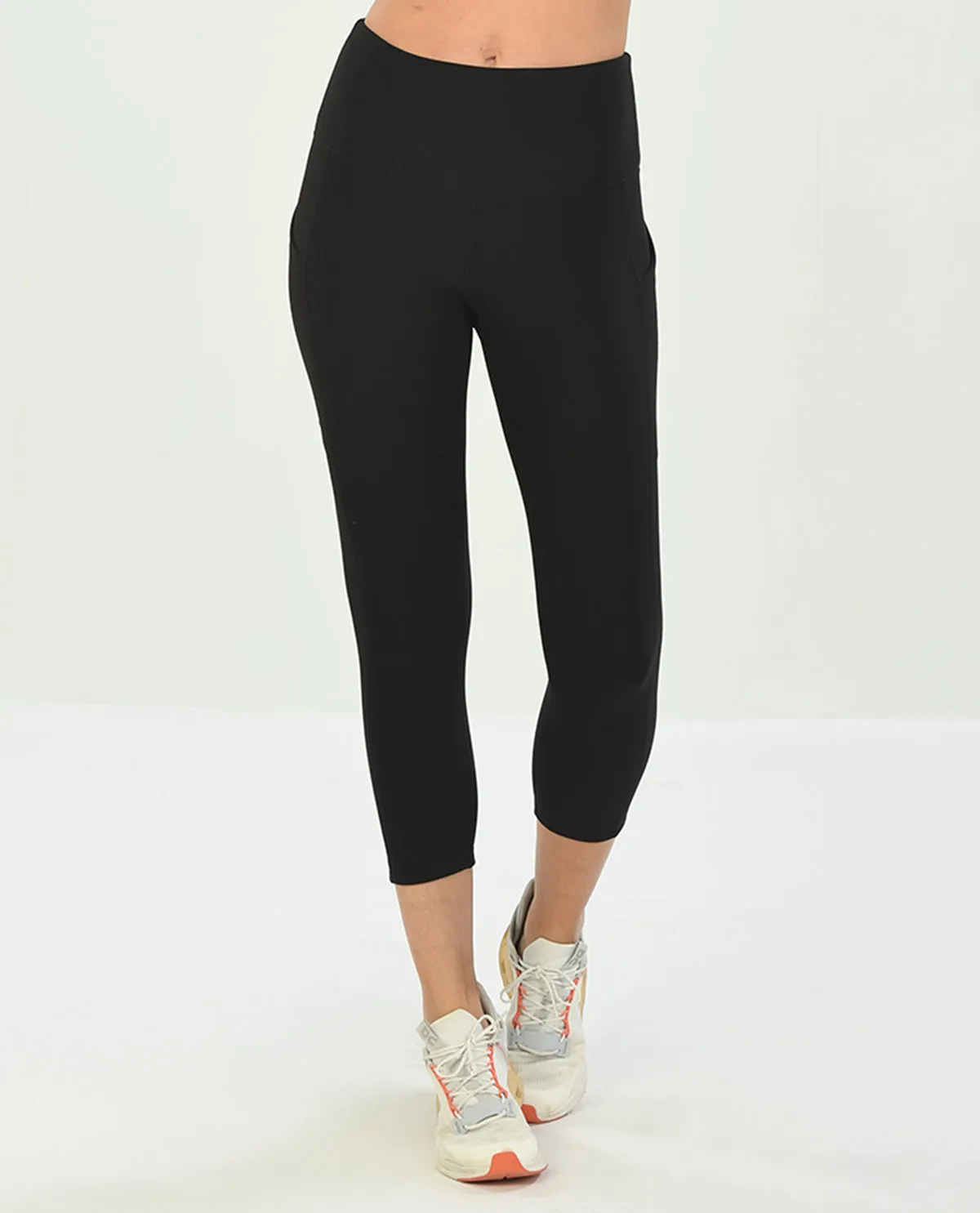 Vogo Black Rib Capri