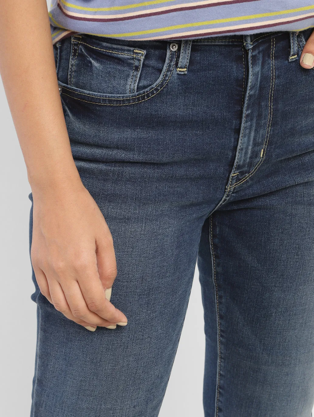 Women's 725 Blue Bootcut Fit Mid Rise Jeans